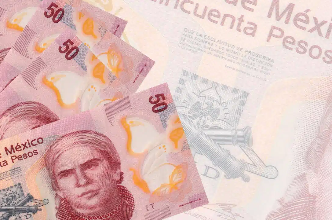 Mexican Peso Rises to a 3-Day High and Finishes Week With 1% Increase