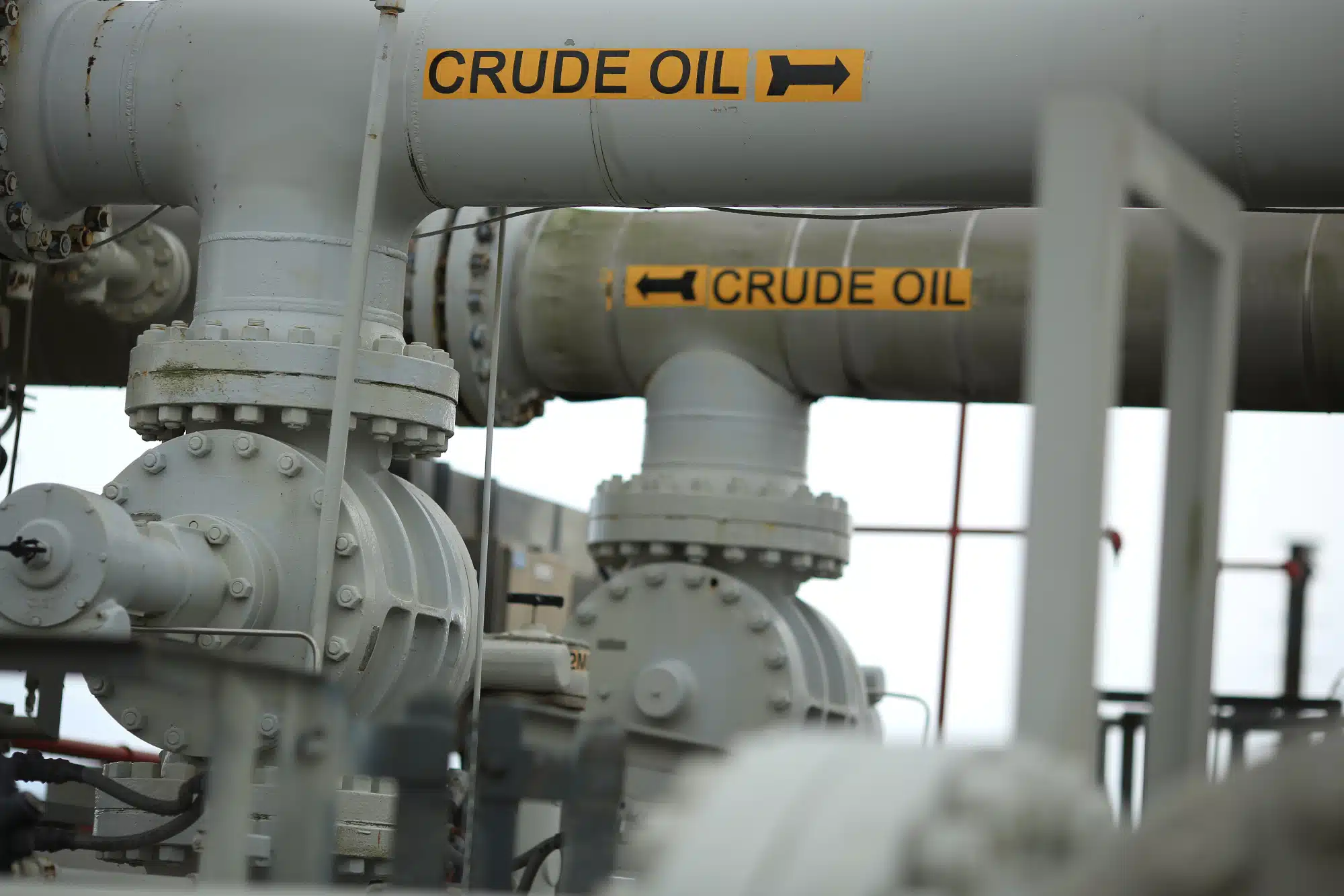 Crude Oil Price Spikes Higher Due to Lower US Stocks and New Tensions in the Middle East